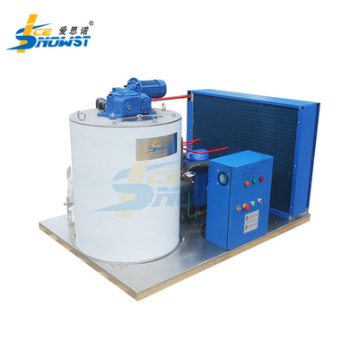 kopen Industriële roestvrijstalen zoetwatervlok-ijsmachine 2 ton 15 kW online manufacture